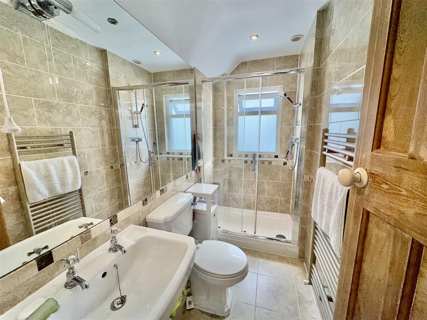 29-31 Castle Street, Criccieth